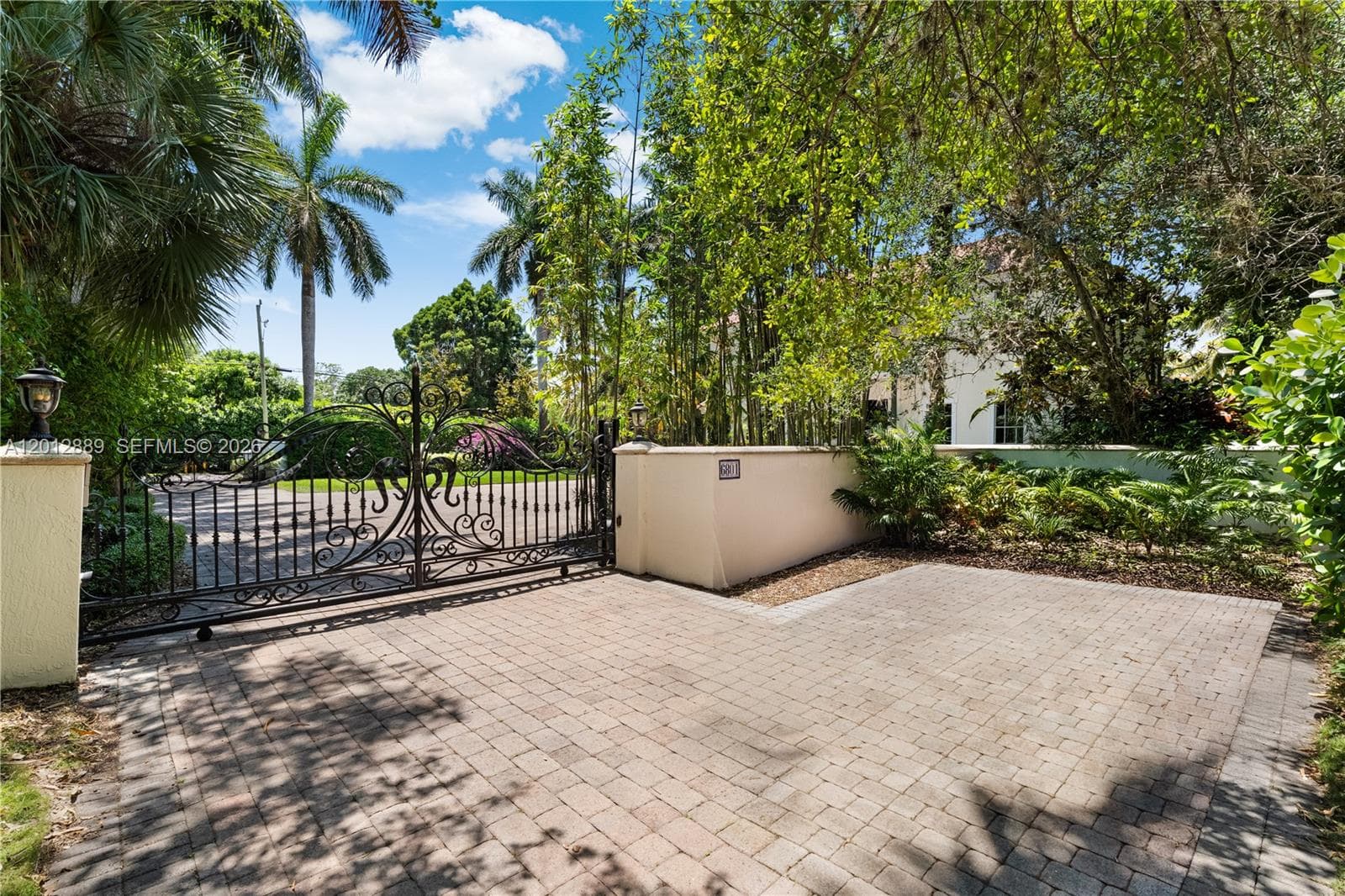 6801 SW 94th St, Pinecrest FL 33156 — 93