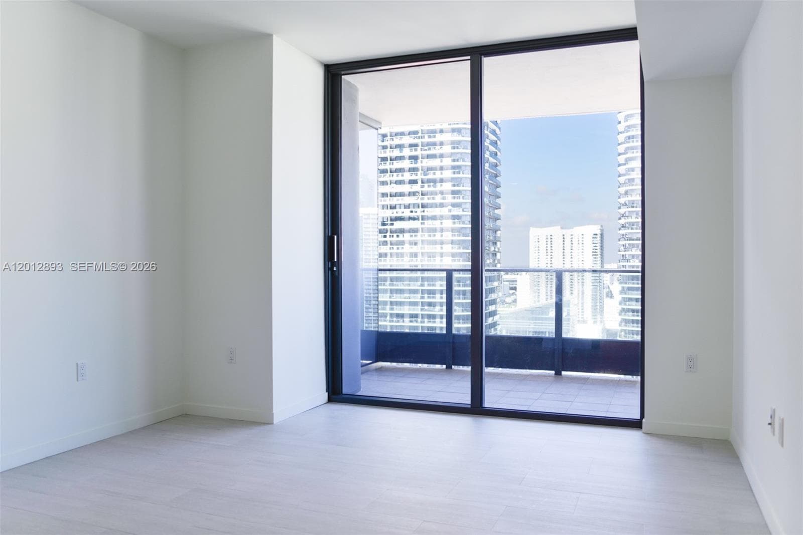1000 Brickell Plz # 3014, Miami FL 33131 — 9