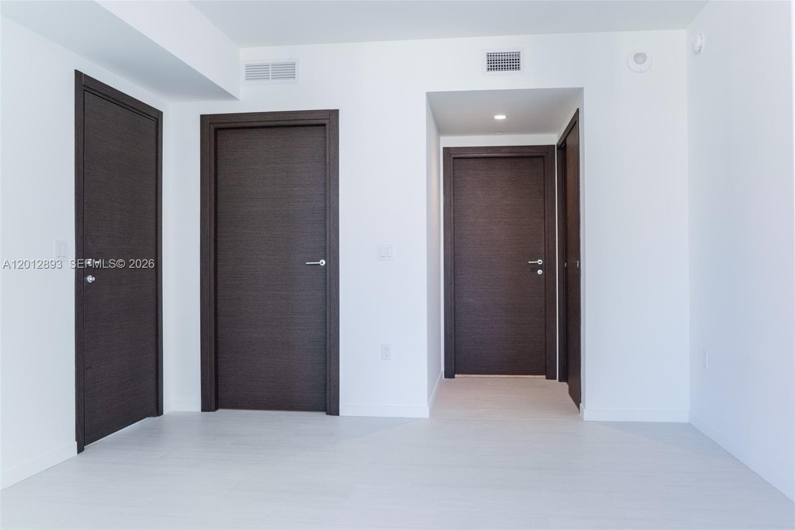 1000 Brickell Plz # 3014, Miami FL 33131 — 10