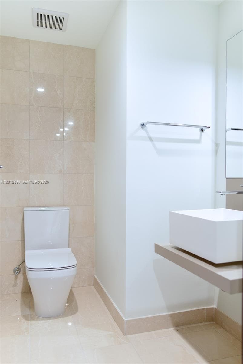 1000 Brickell Plz # 3014, Miami FL 33131 — 8