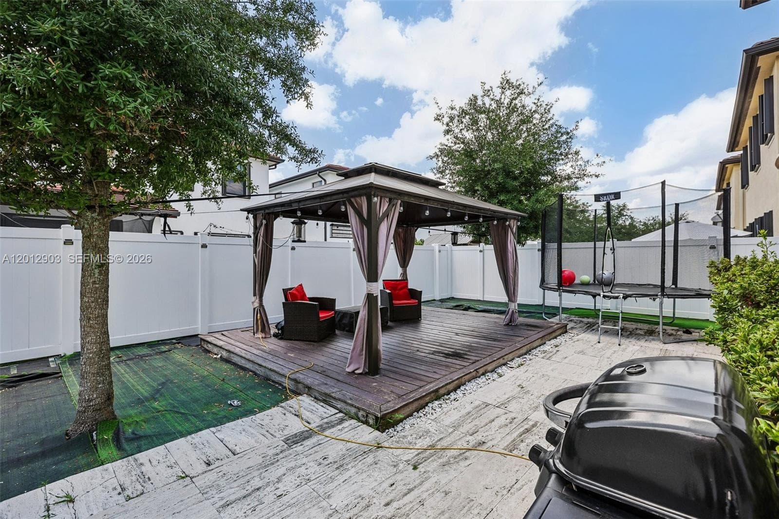 10594 W 35th Ln, Hialeah FL 33018 — 61