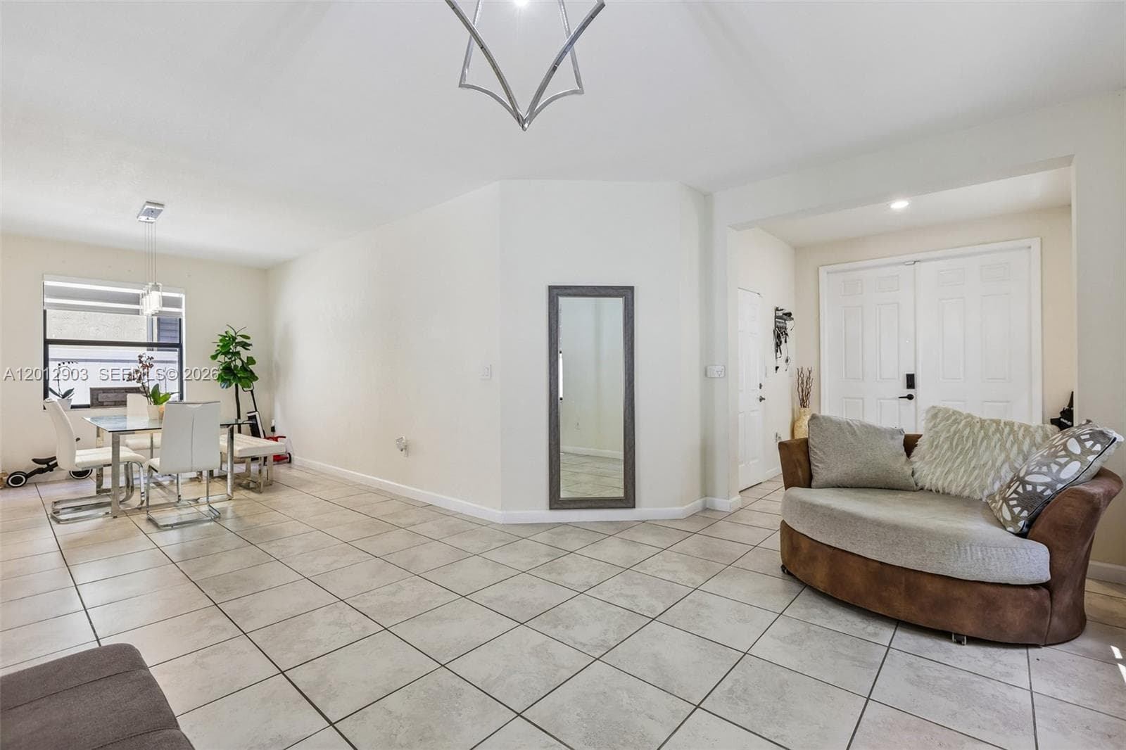 10594 W 35th Ln, Hialeah FL 33018 — 10