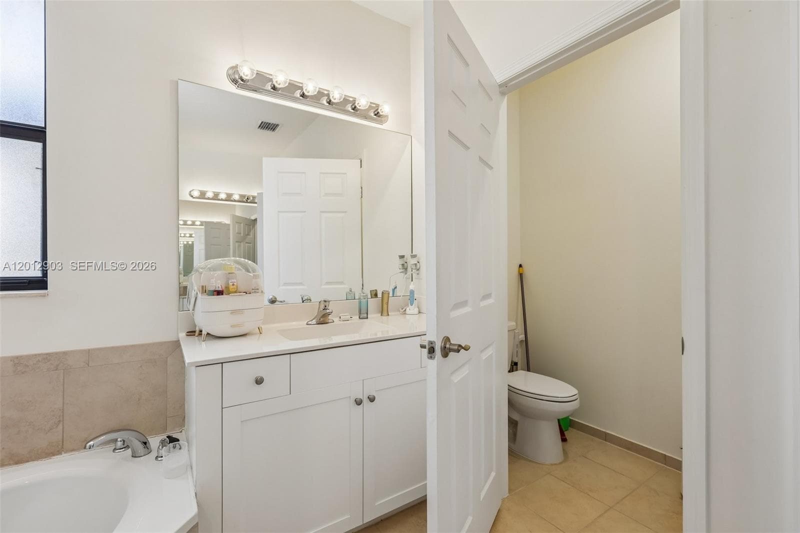 10594 W 35th Ln, Hialeah FL 33018 — 44