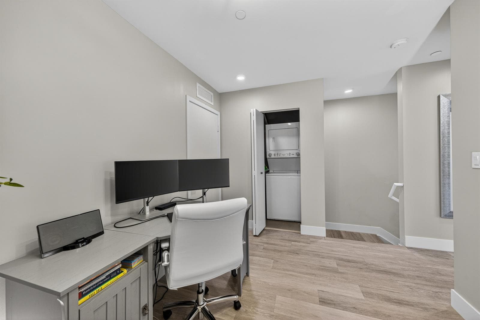 2535 NE 193rd Street # 3203, Miami FL 33180 — 27