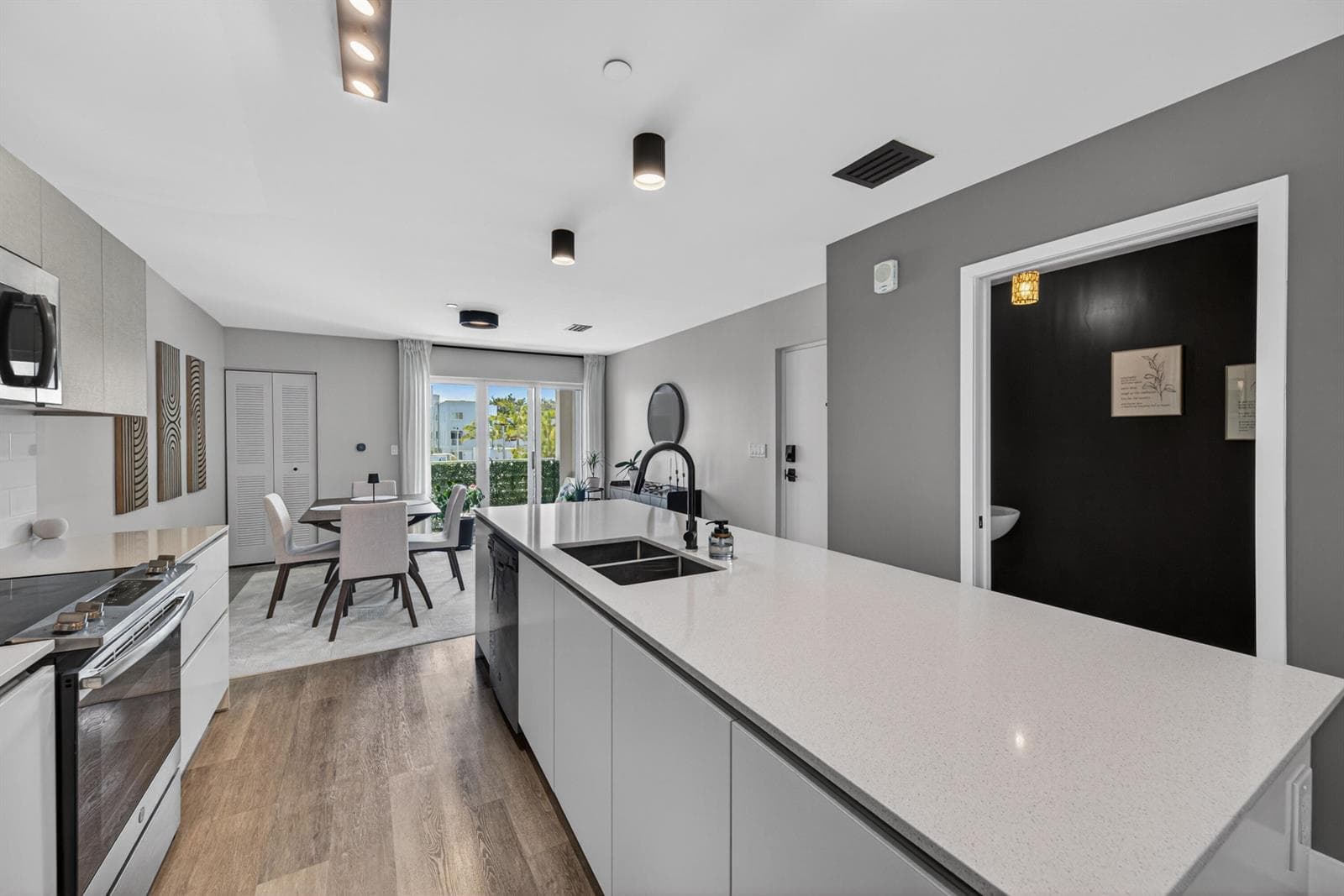 2535 NE 193rd Street # 3203, Miami FL 33180 — 6