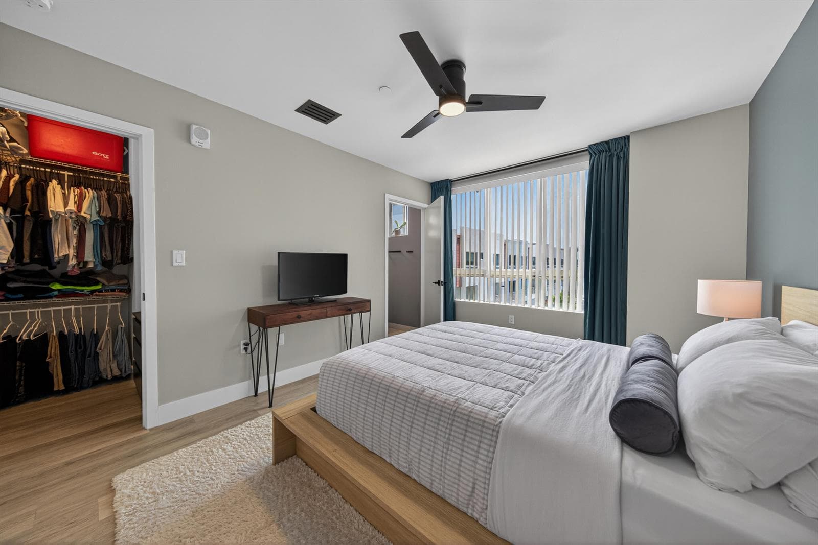 2535 NE 193rd Street # 3203, Miami FL 33180 — 36