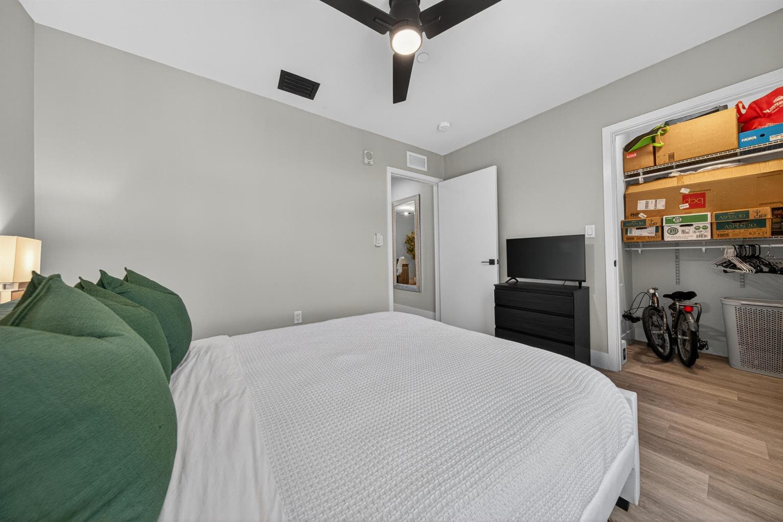 2535 NE 193rd Street # 3203, Miami FL 33180 — 30