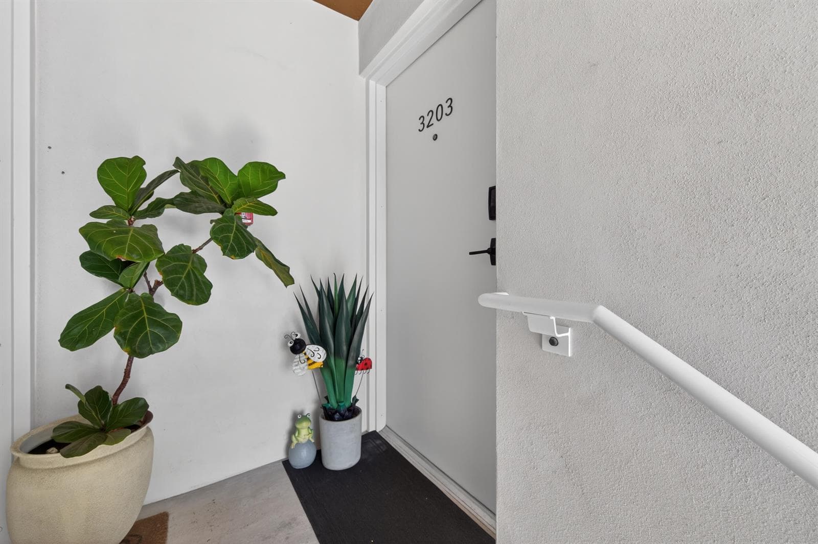 2535 NE 193rd Street # 3203, Miami FL 33180 — 41