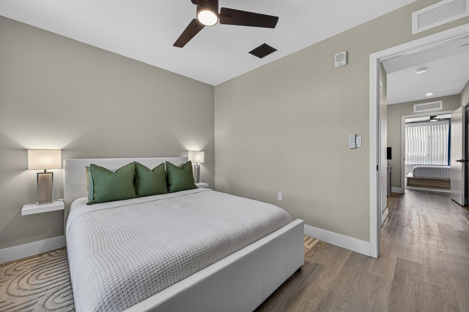 2535 NE 193rd Street # 3203, Miami FL 33180 — 29