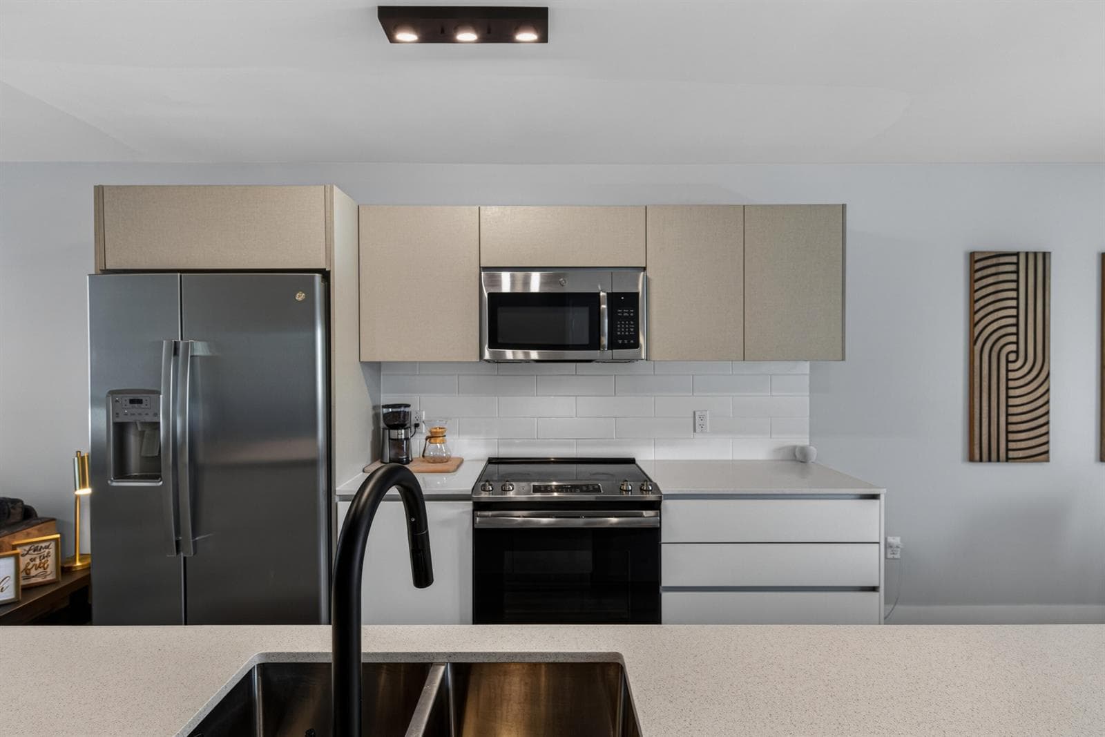 2535 NE 193rd Street # 3203, Miami FL 33180 — 4