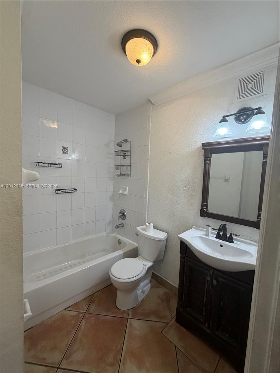 8435 NW 189th Ln # 1403, Hialeah FL 33015 — 5