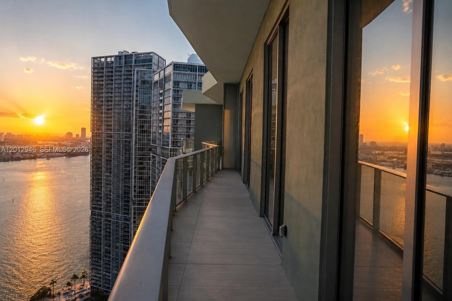 77 SE 5 ST, Miami FL 33131 — 2