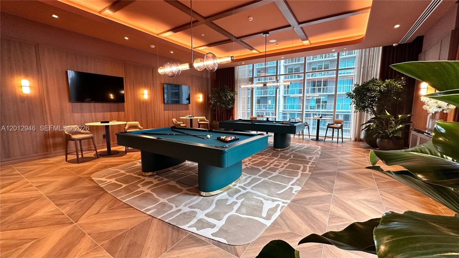 77 SE 5 ST, Miami FL 33131 — 32