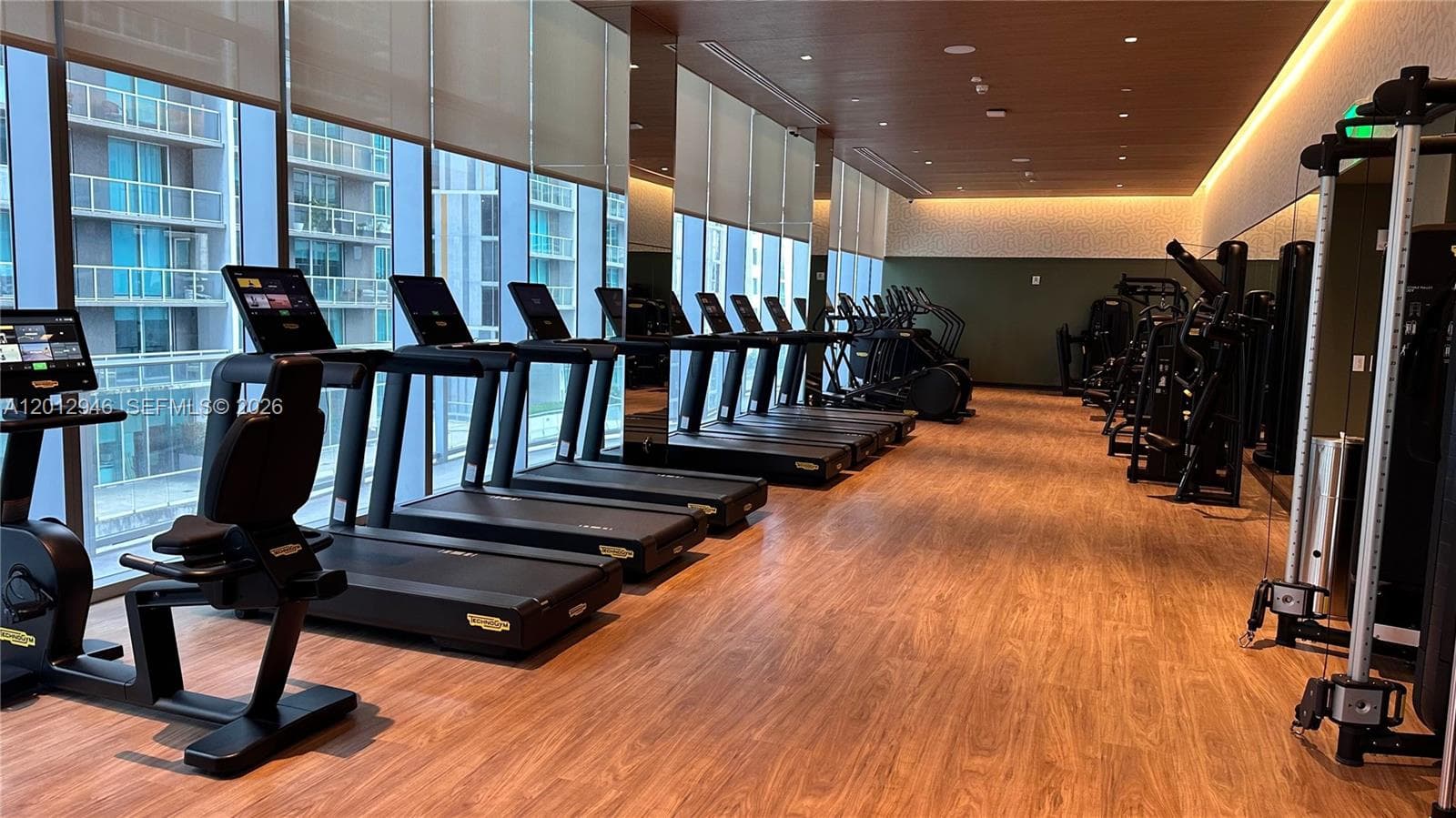 77 SE 5 ST, Miami FL 33131 — 20