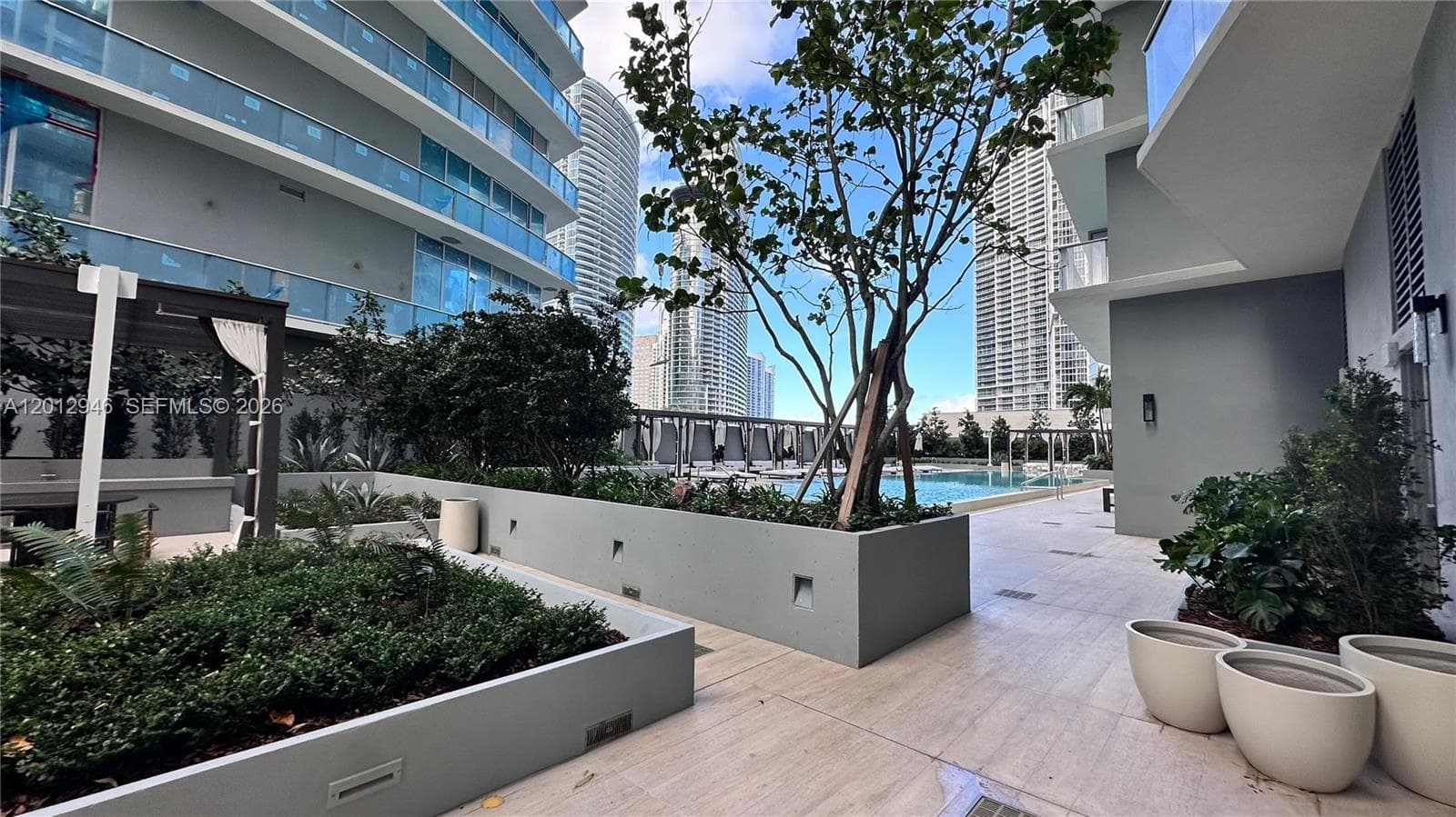 77 SE 5 ST, Miami FL 33131 — 30
