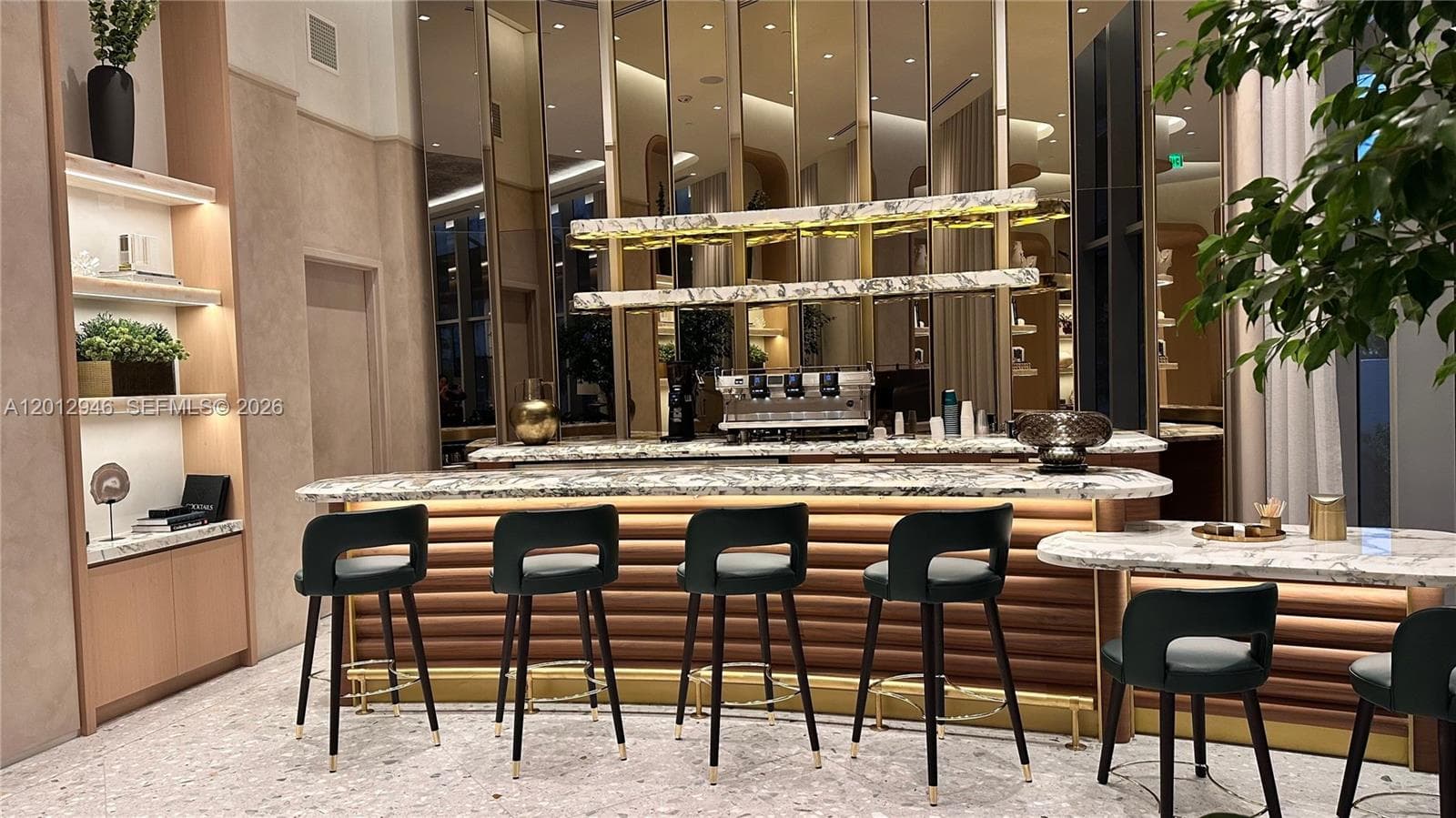 77 SE 5 ST, Miami FL 33131 — 39