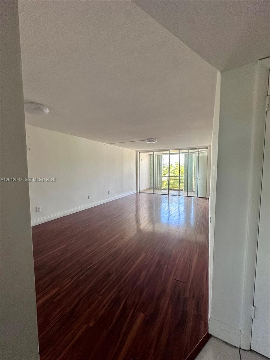 1501 NE 191st St # C412, Miami FL 33179 — 1