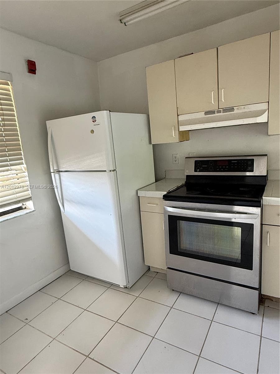 7670 SW 152nd Ave # 202, Miami FL 33193 — 2