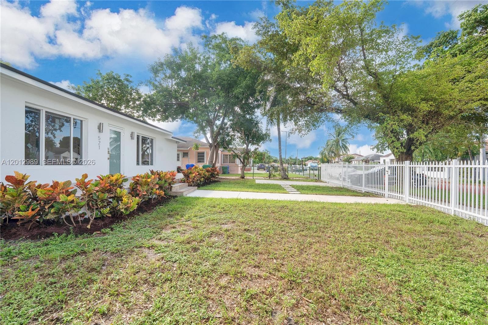 521 NW 33rd Ave, Miami FL 33125 — 5
