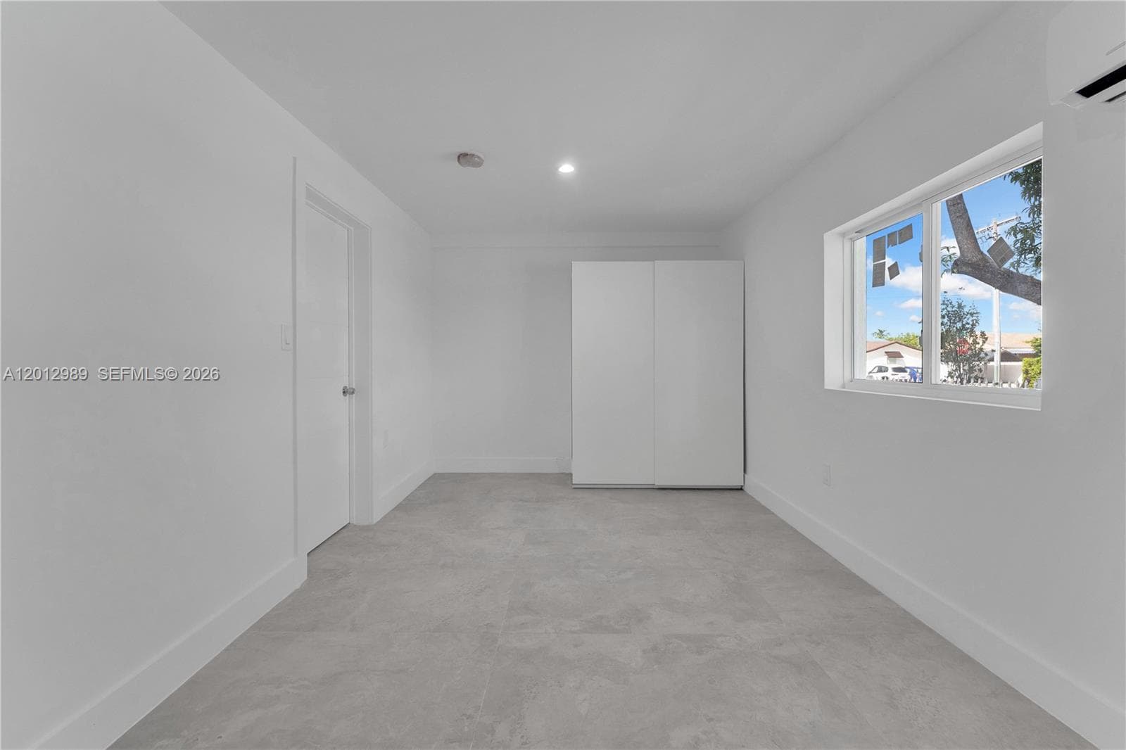 521 NW 33rd Ave, Miami FL 33125 — 21