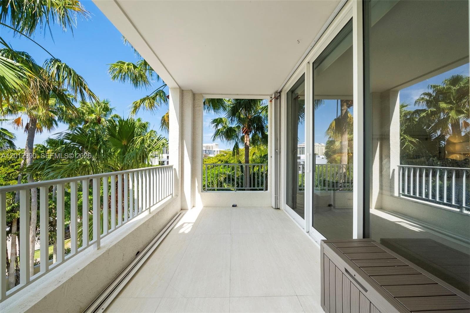 701 Crandon Blvd # 401, Key Biscayne FL 33149 — 30