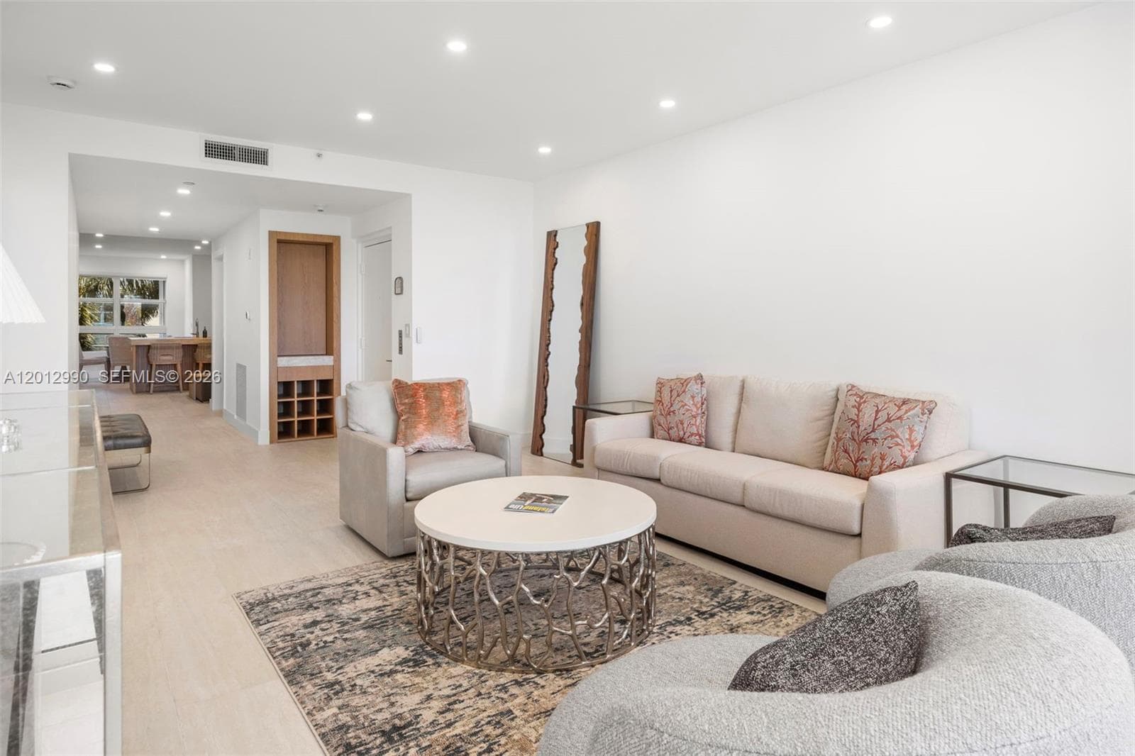 701 Crandon Blvd # 401, Key Biscayne FL 33149 — 33
