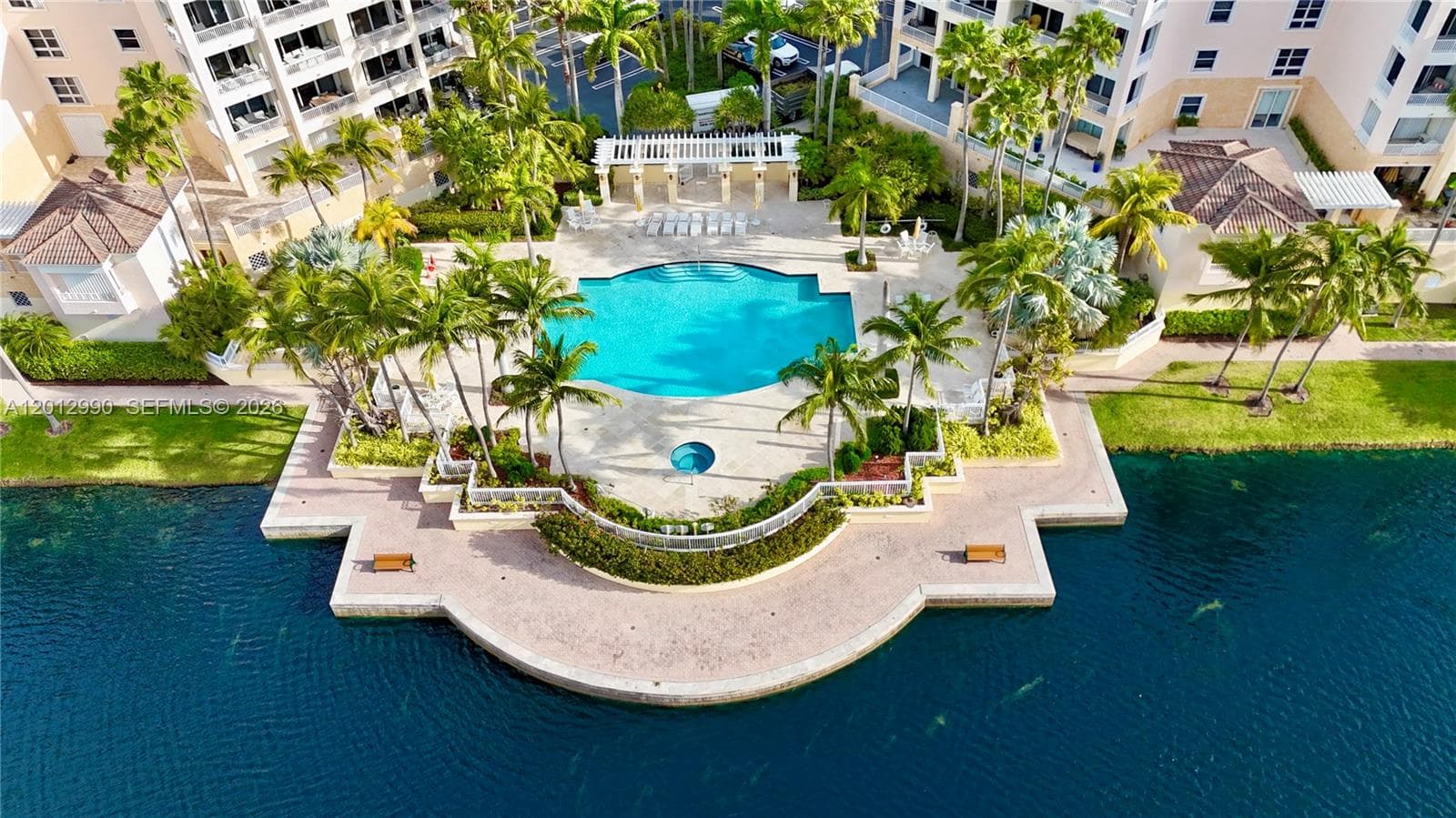 701 Crandon Blvd # 401, Key Biscayne FL 33149 — 40