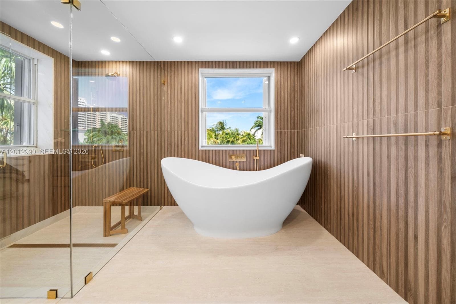 701 Crandon Blvd # 401, Key Biscayne FL 33149 — 25