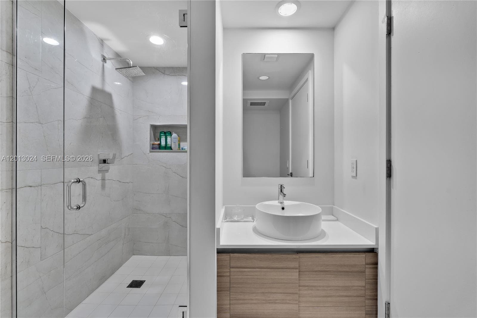 121 NE 34th St, Miami FL 33137 — 21