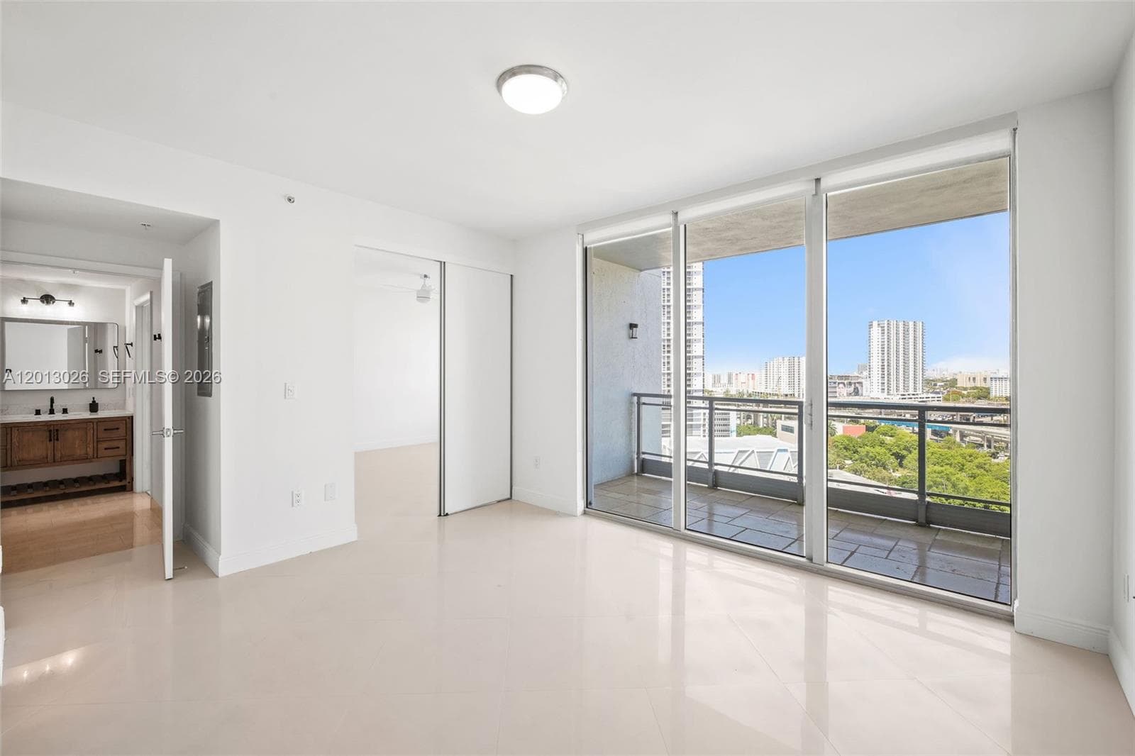 90 SW 3rd St # 1608, Miami FL 33130 — 7