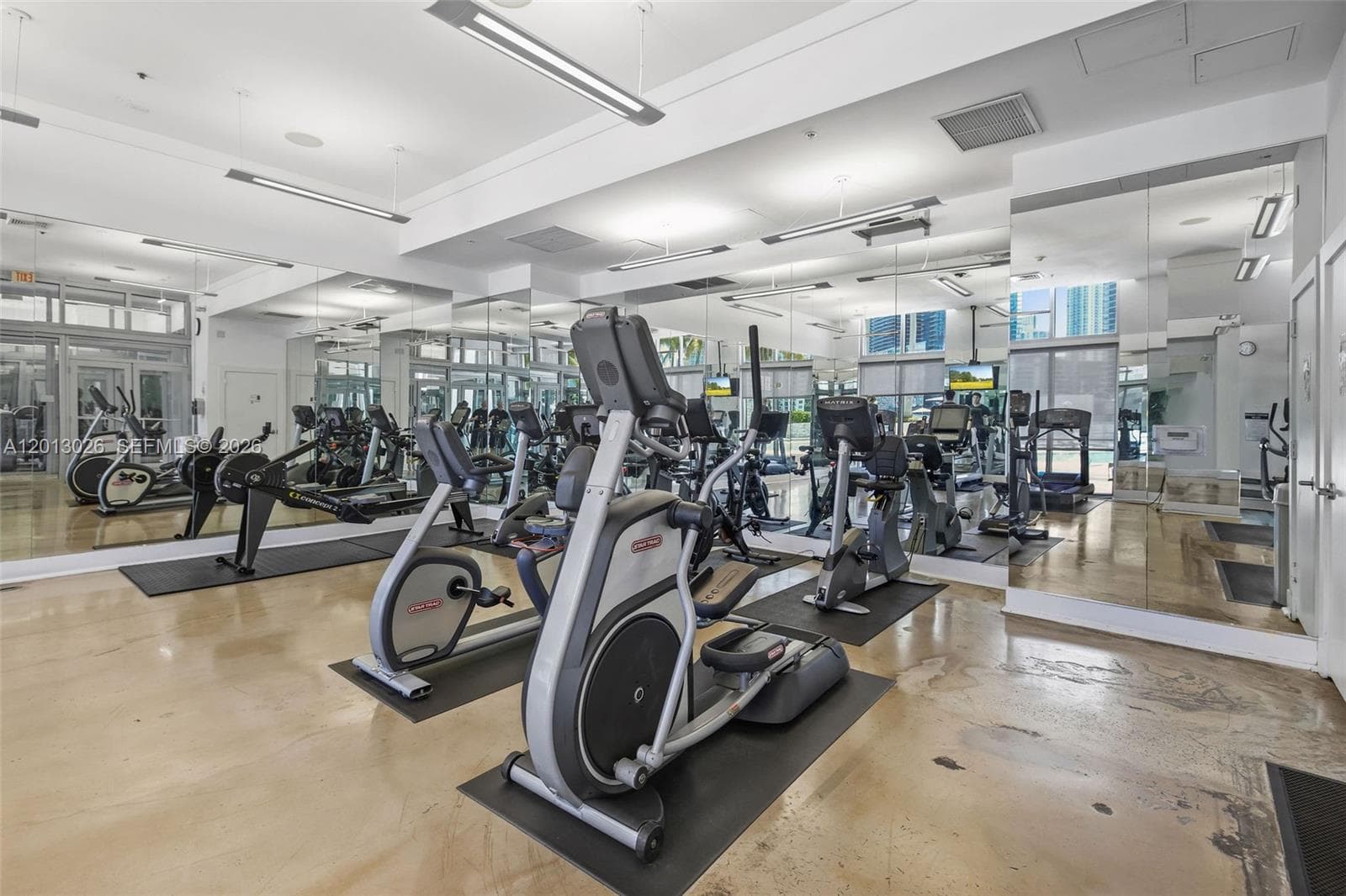 90 SW 3rd St # 1608, Miami FL 33130 — 28