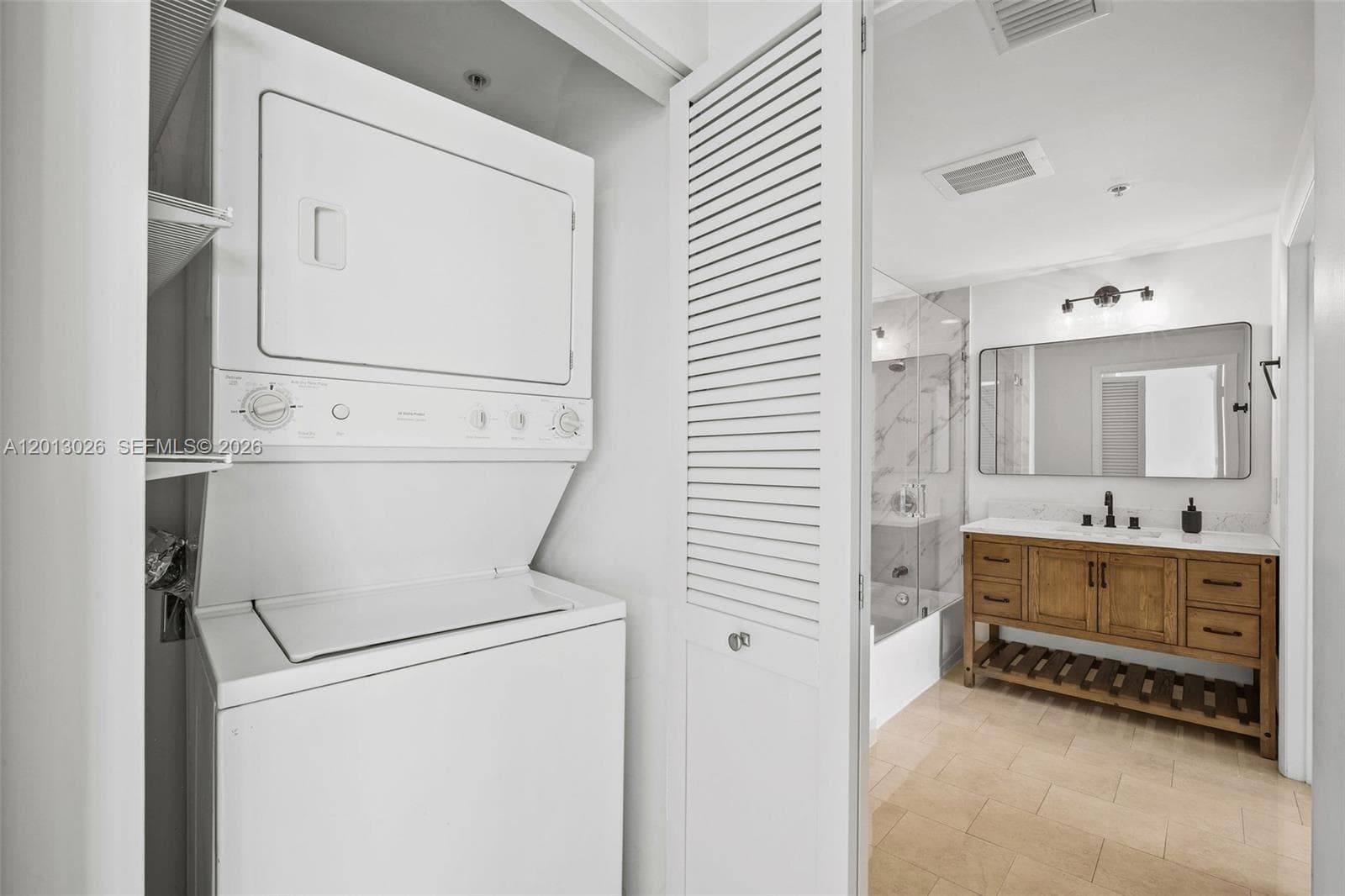 90 SW 3rd St # 1608, Miami FL 33130 — 20