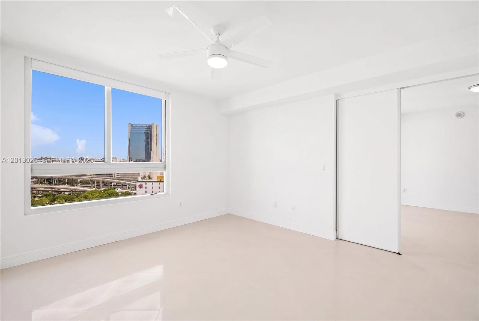 90 SW 3rd St # 1608, Miami FL 33130 — 14