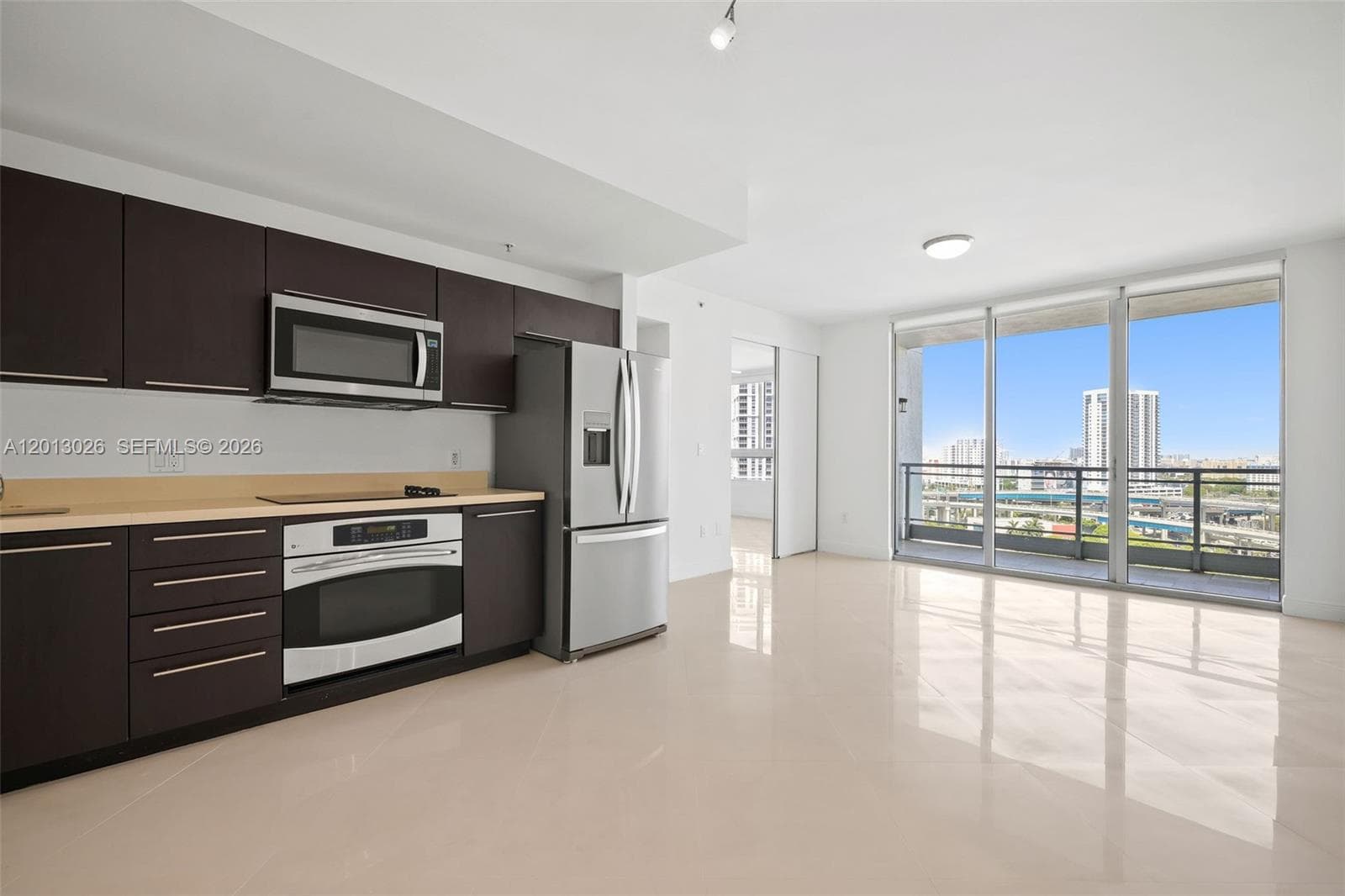 90 SW 3rd St # 1608, Miami FL 33130 — 4