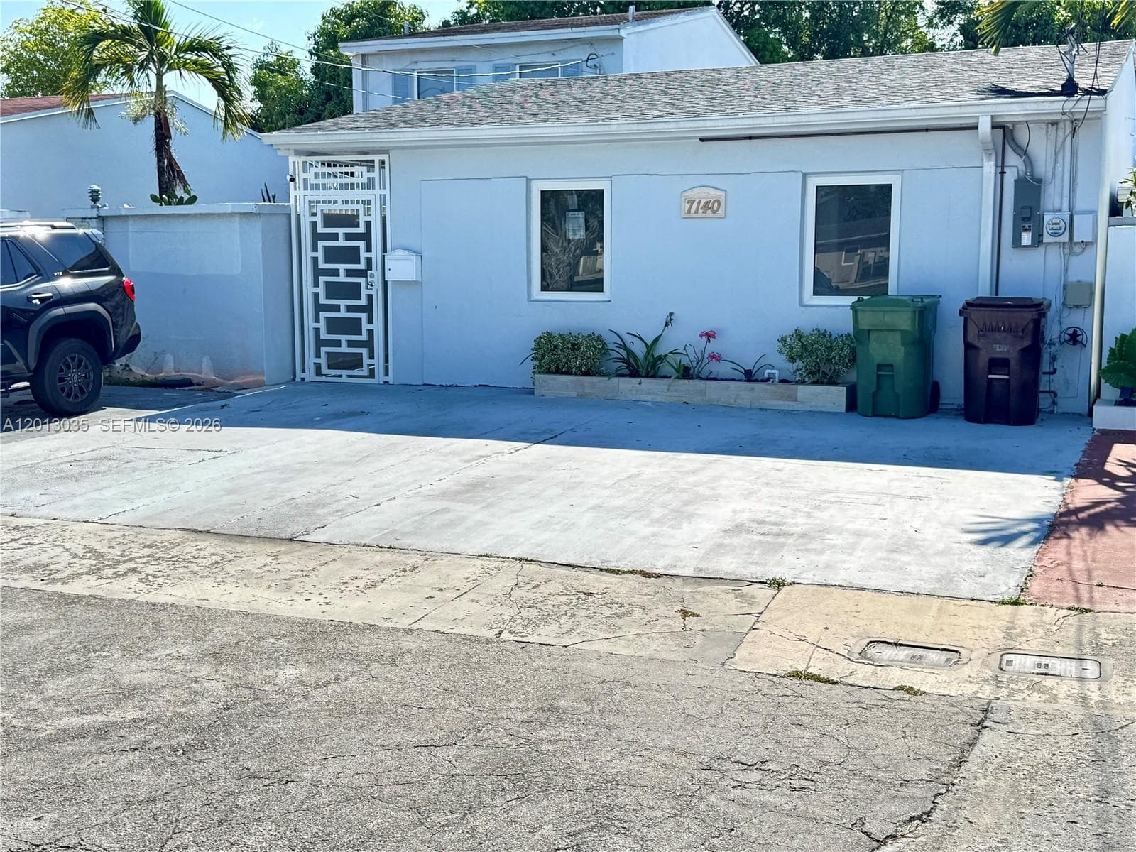 7140 W 15th Ct, Hialeah FL 33014 — 2