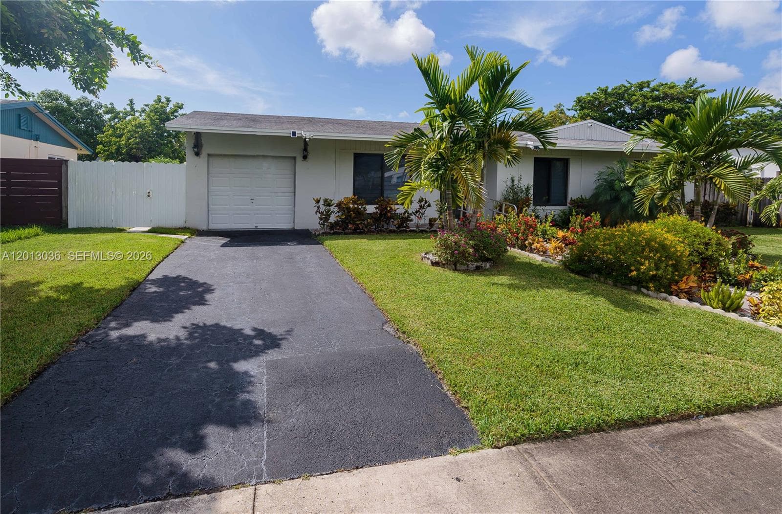 19311 Sterling Dr, Cutler Bay FL 33157 — 1