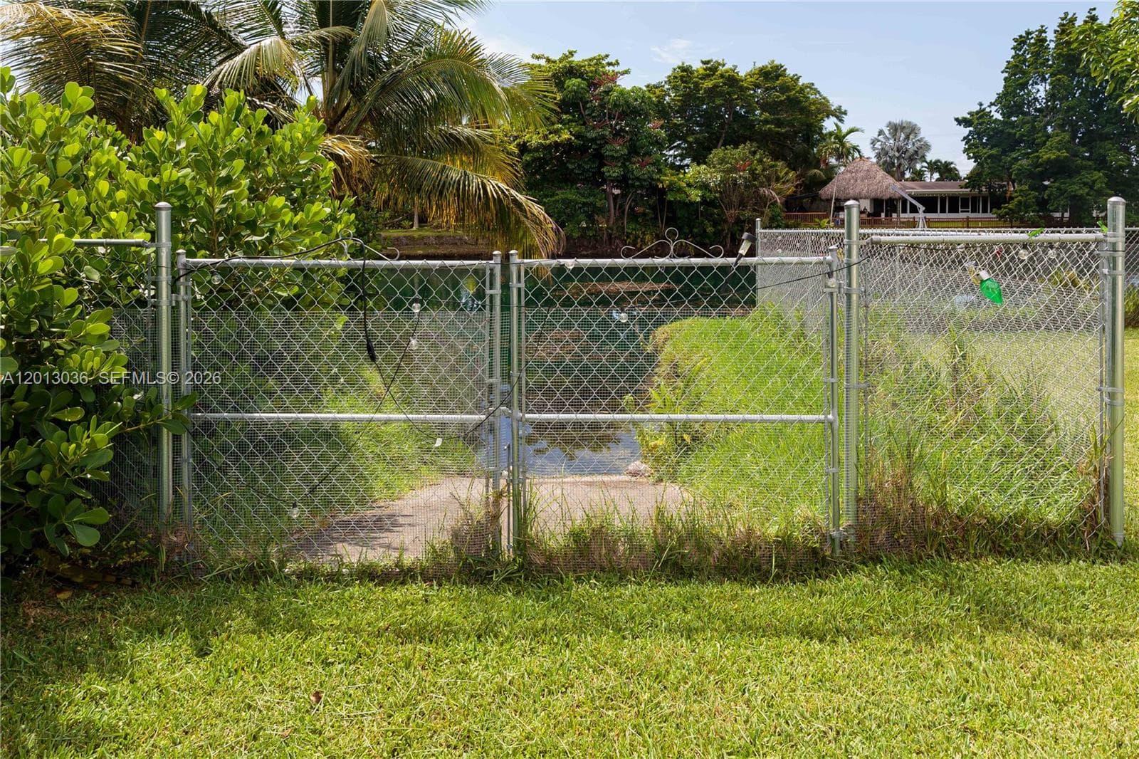 19311 Sterling Dr, Cutler Bay FL 33157 — 34