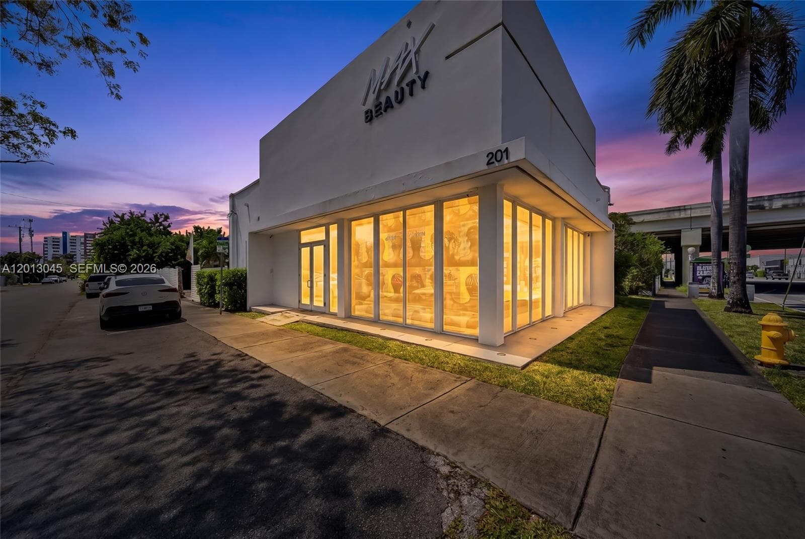 201 NW 37th St, Miami FL 33127 — 4