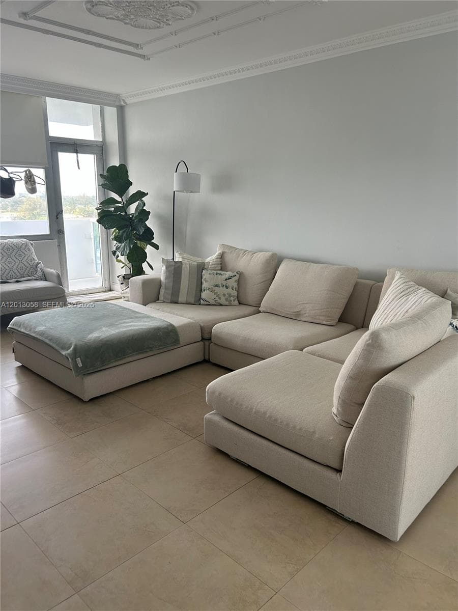 7441 Wayne Ave # 7J, Miami Beach FL 33141 — 3