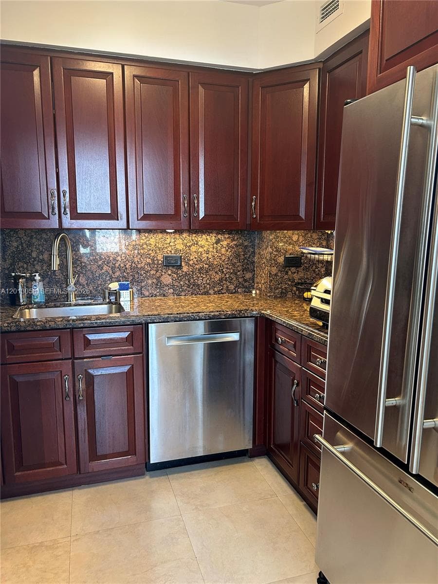 7441 Wayne Ave # 7J, Miami Beach FL 33141 — 10