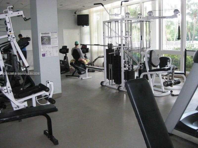 7441 Wayne Ave # 7J, Miami Beach FL 33141 — 18