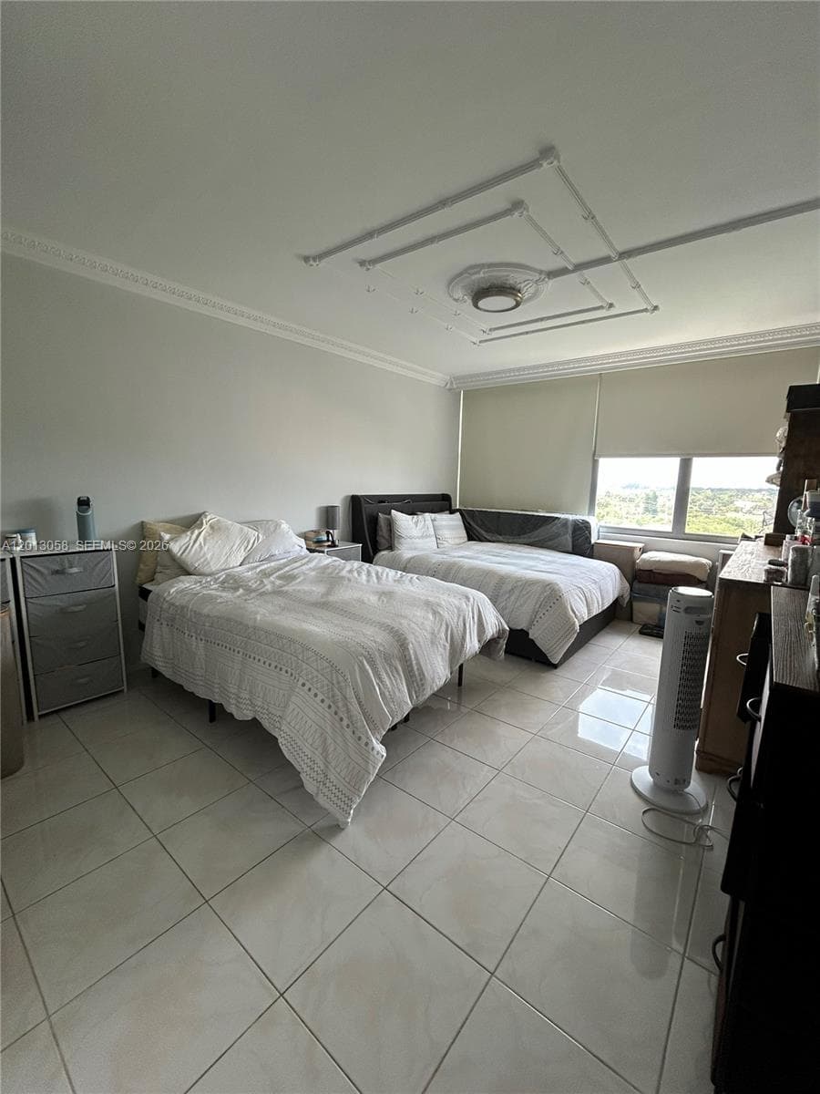 7441 Wayne Ave # 7J, Miami Beach FL 33141 — 11