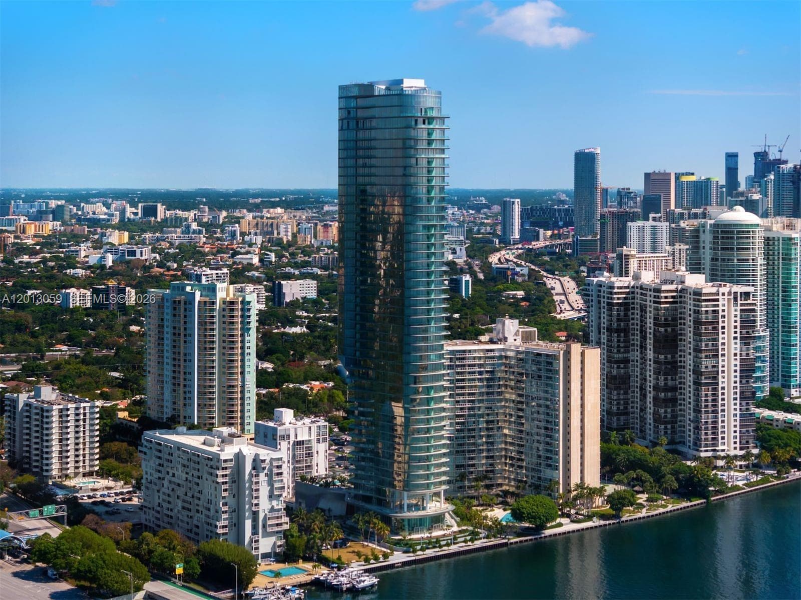 175 SE 25 RD # 3601, Miami FL 33129 — 23