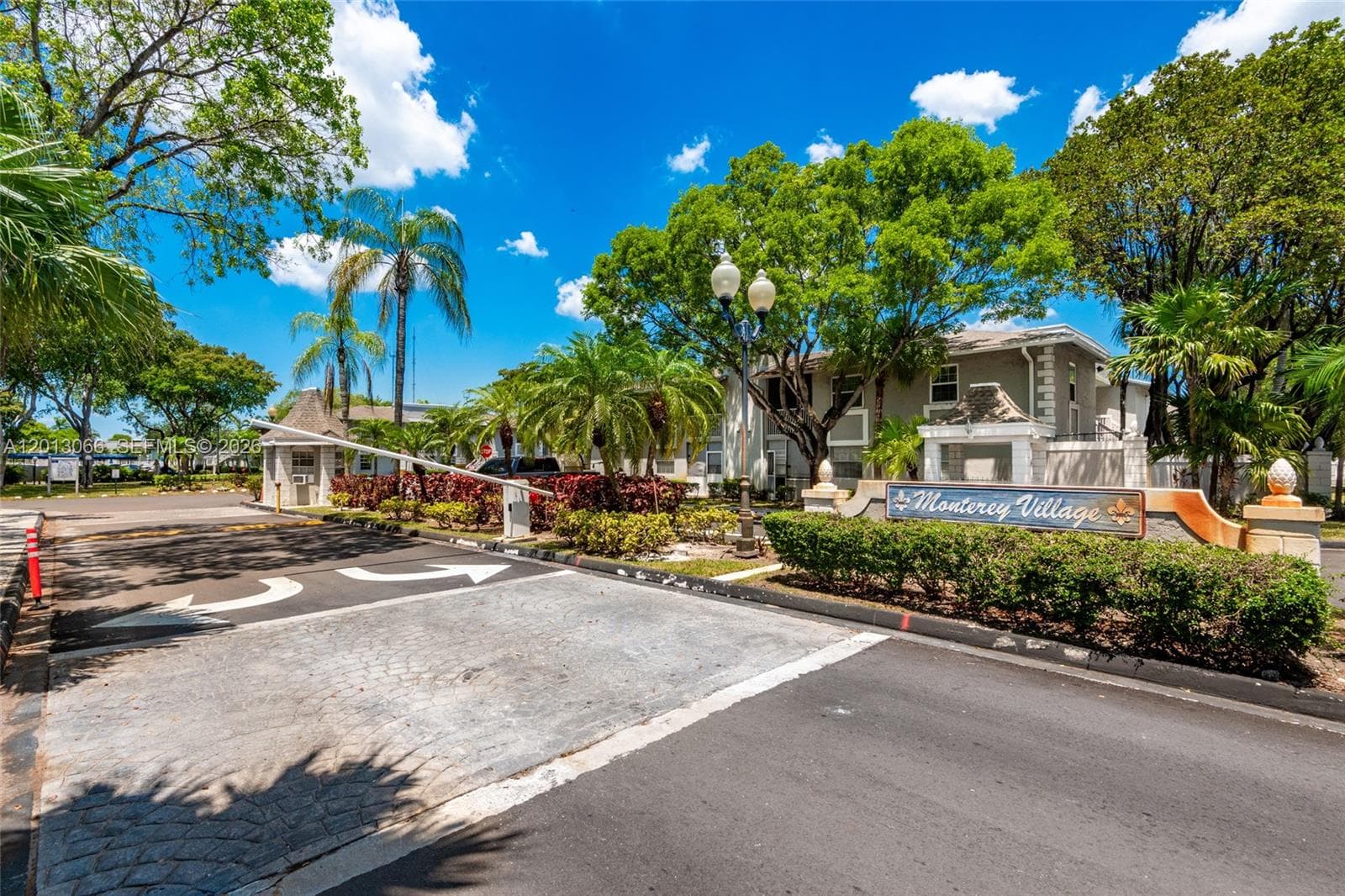 430 NE 210th Cir Ter # 3, Miami FL 33179 — 33