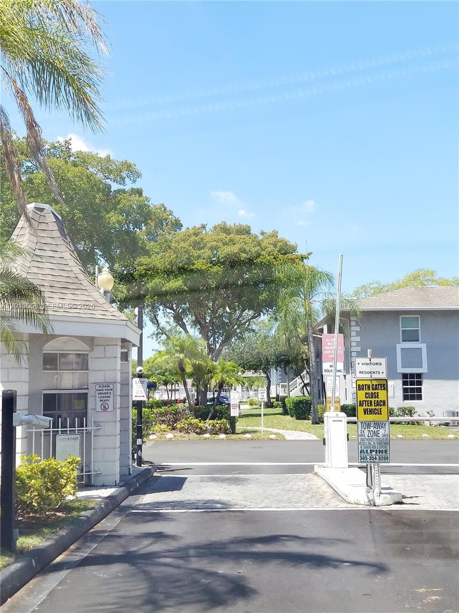 430 NE 210th Cir Ter # 3, Miami FL 33179 — 31