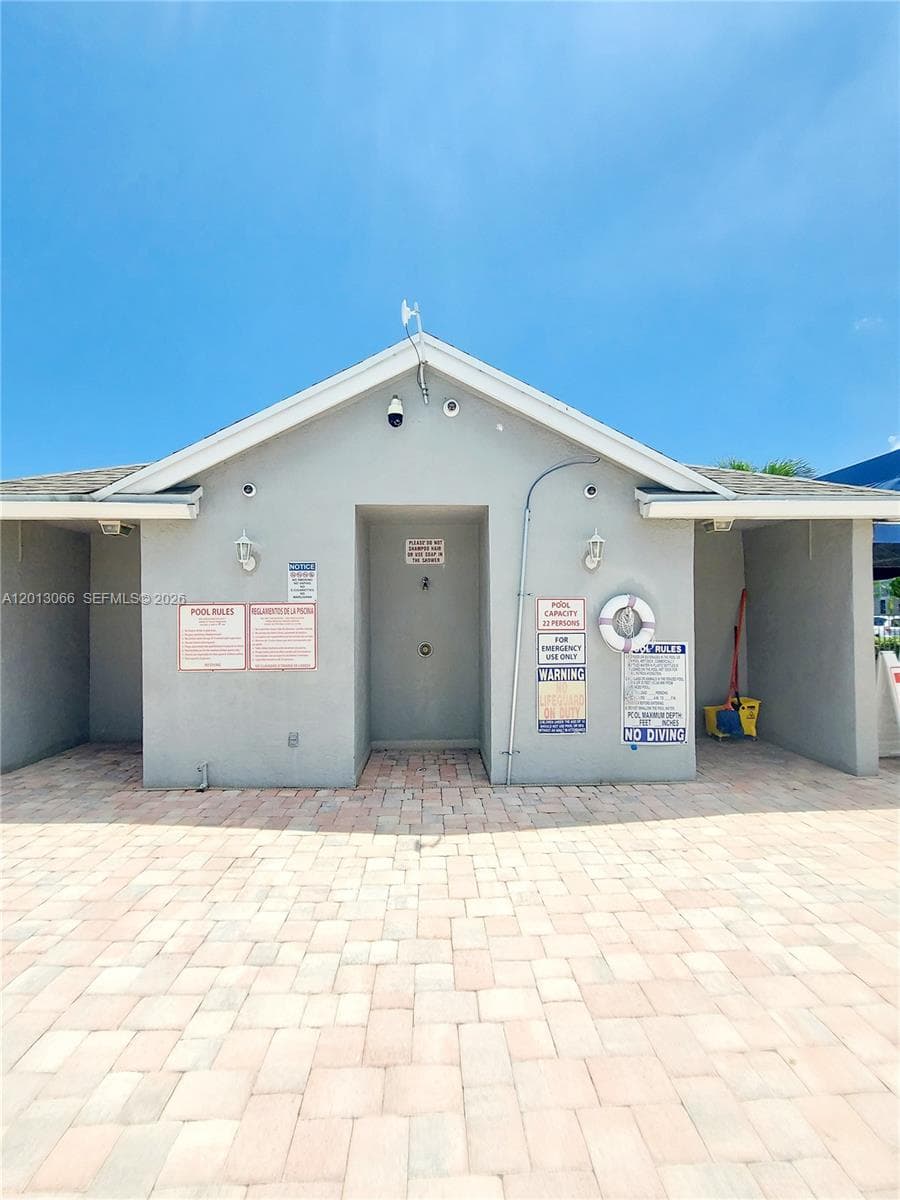 430 NE 210th Cir Ter # 3, Miami FL 33179 — 29