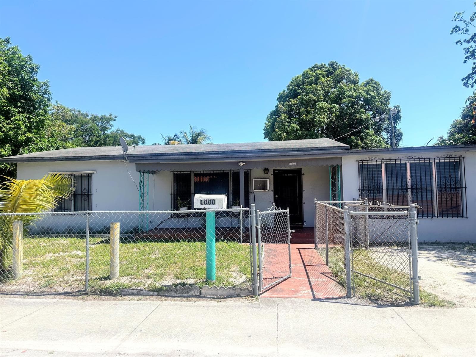 1000 NW 118th Street, Miami FL 33168 — 2