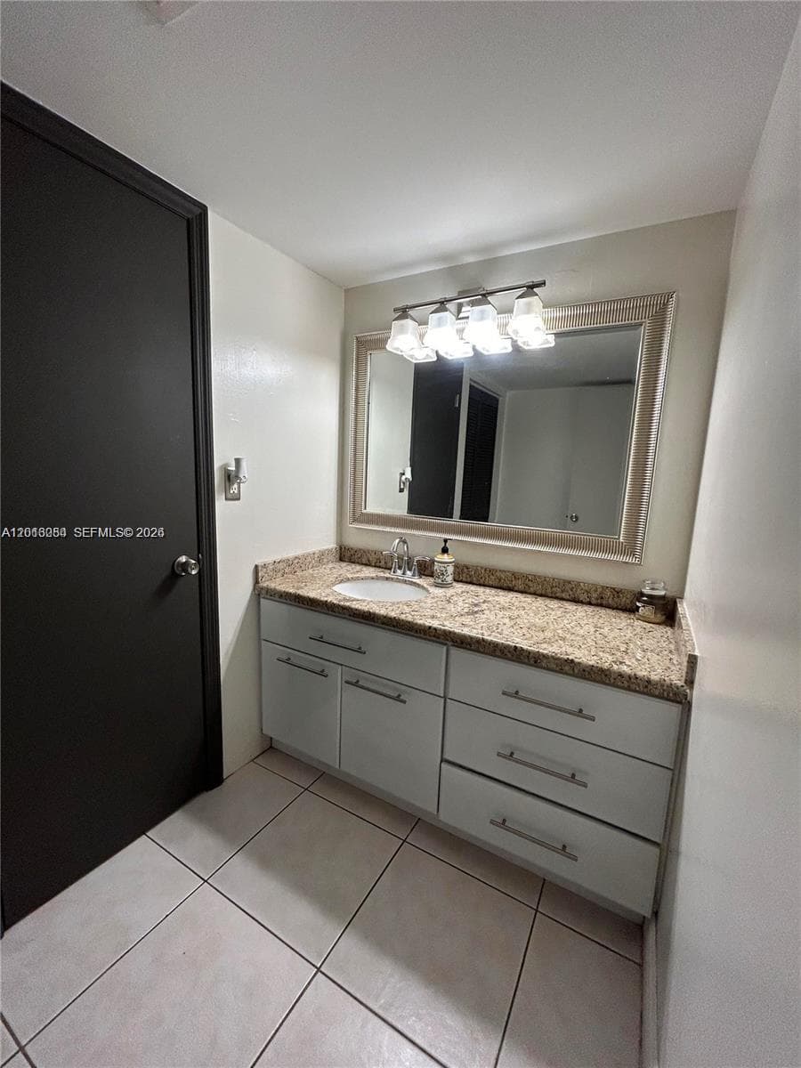 2016 Bay Dr # 407, Miami Beach FL 33141 — 11