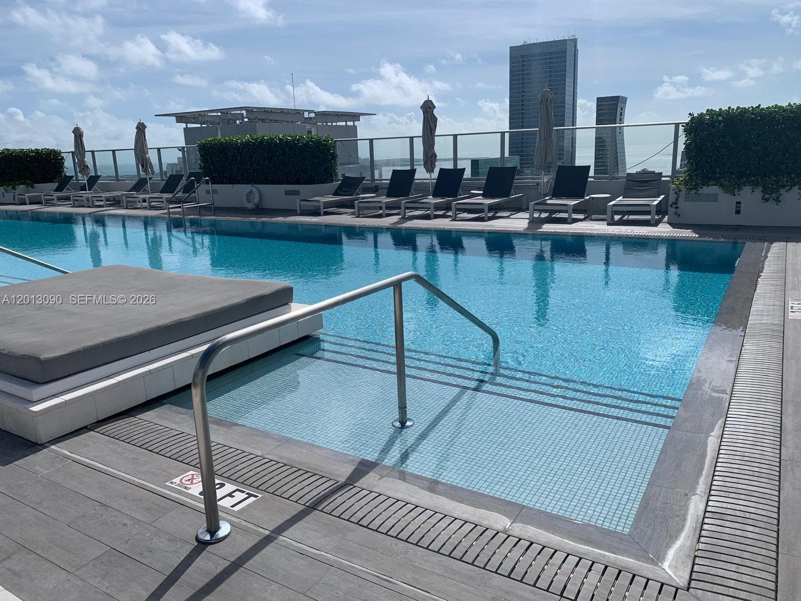 1010 Brickell Ave # 3704, Miami FL 33131 — 3