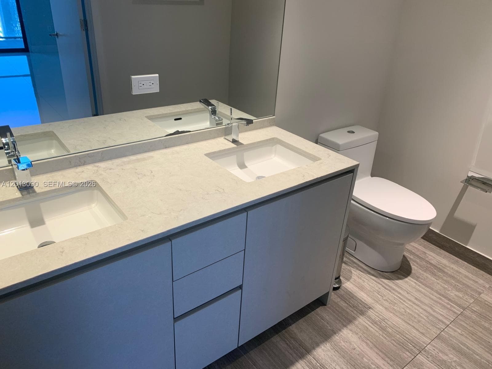 1010 Brickell Ave # 3704, Miami FL 33131 — 25